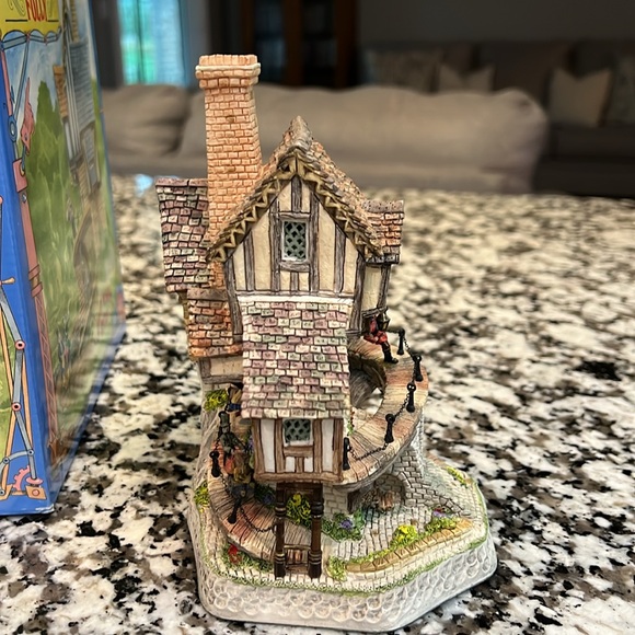 David Winter Cottages John Hine Studios Mad Baron Fourthrite’s Folly Numbered - Picture 8 of 10